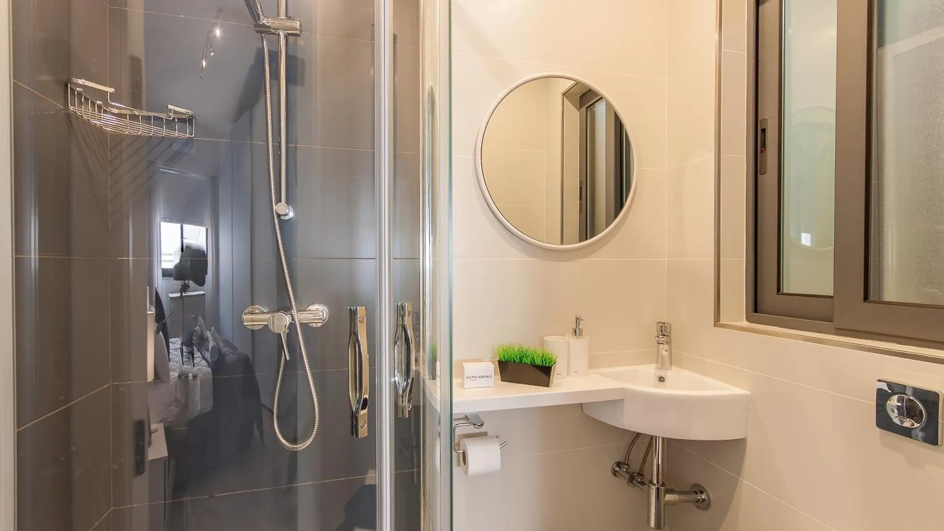 Exceptional Sunlit Apart Marsaskala Bay - Happy Rentals 0*,