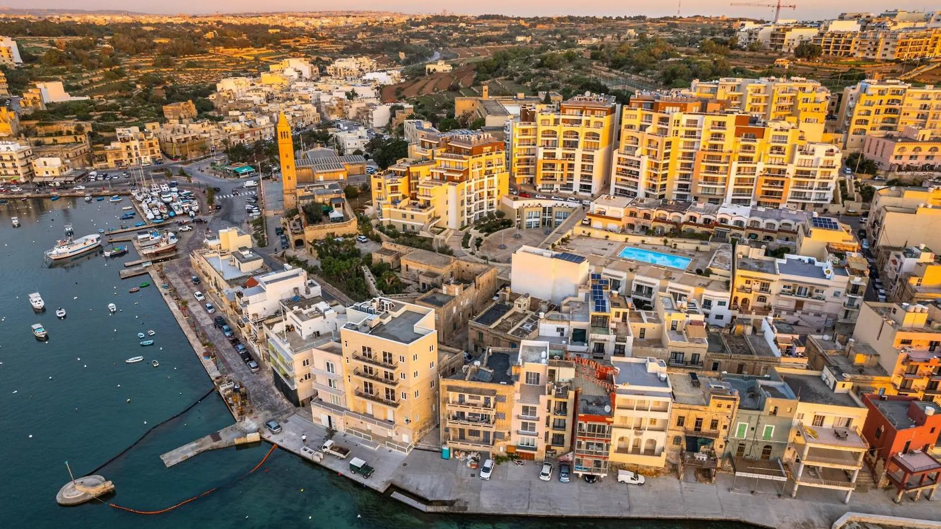 Exceptional Sunlit Apart Marsaskala Bay - Happy Rentals